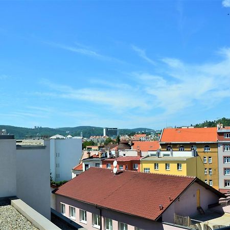 New Apartment With Garage Parking Brno Exterior photo